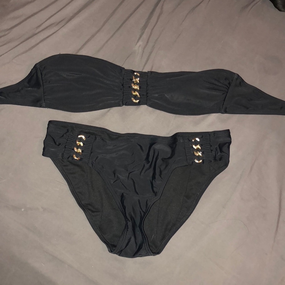Strapless black bikini with Gold accents